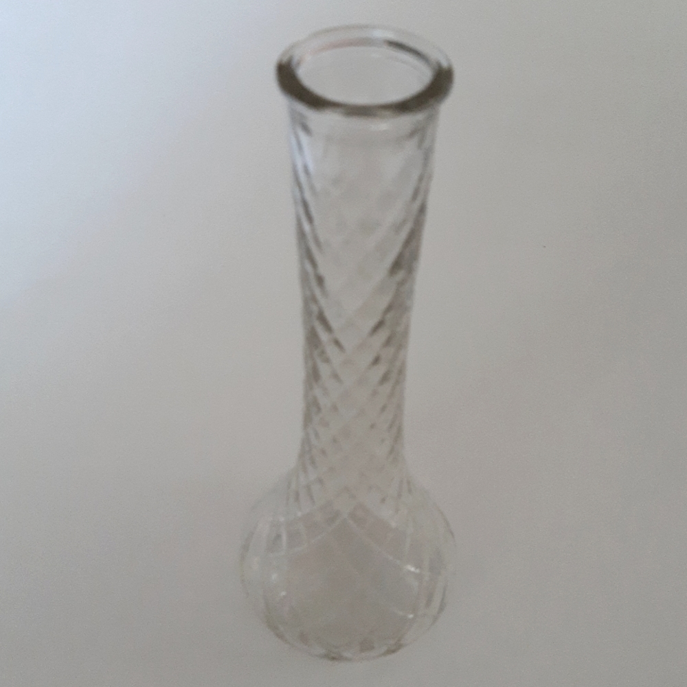 2/25$*** Vintage Hoosier Clear Glass Vase